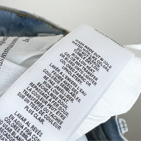 FRAME Denim Le High Flare Jeans in Atwood Light Wash Blue - Picture 15 of 16